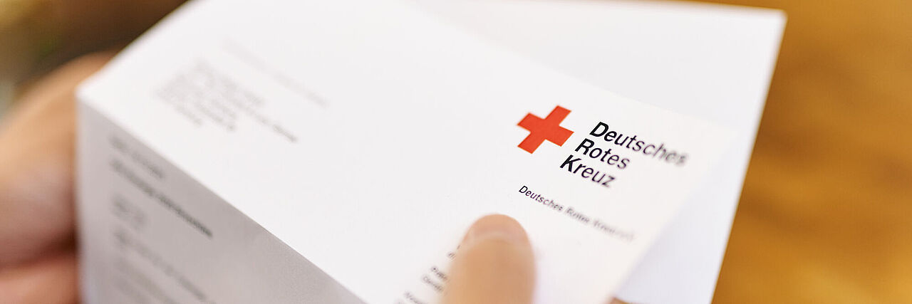 Brief mit DRK-Logo