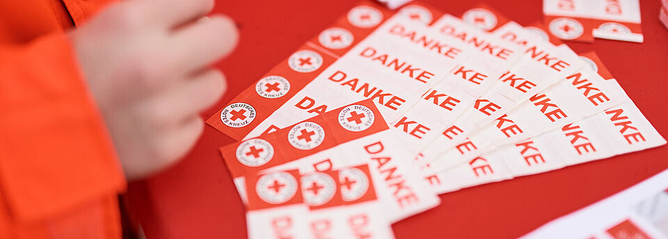 DRK-Pflaster mit Danke-Aufschrift